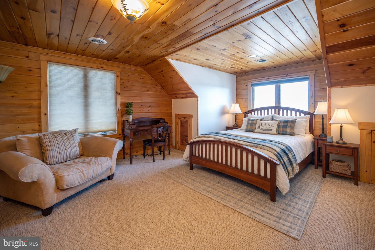 VISTAS OF WATERFRONT GREENS - Residential