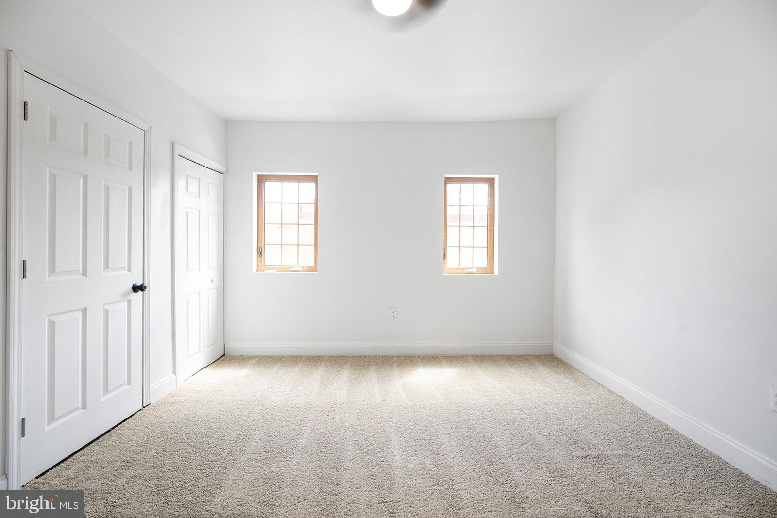 KENSINGTON - Residential