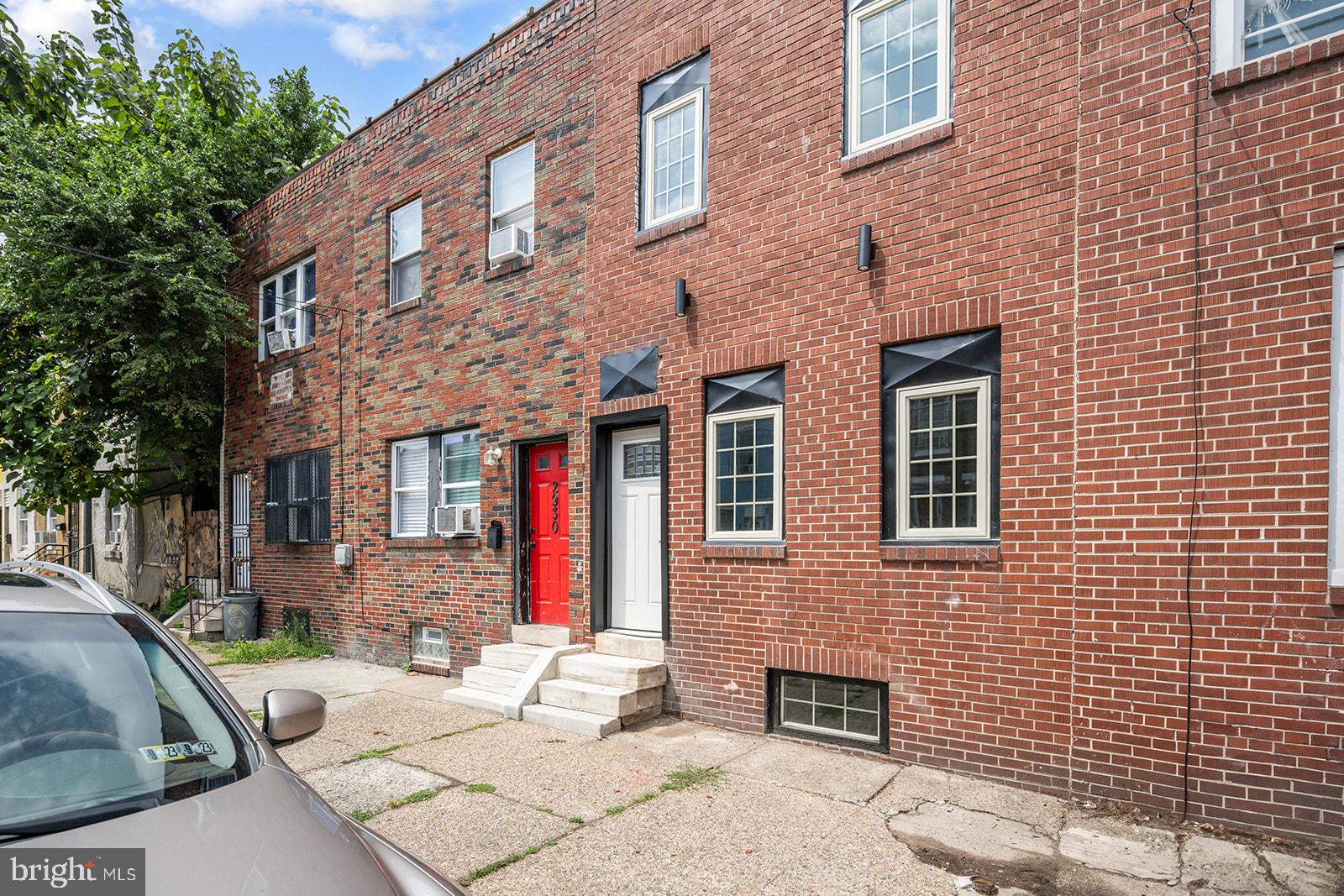 KENSINGTON - Residential