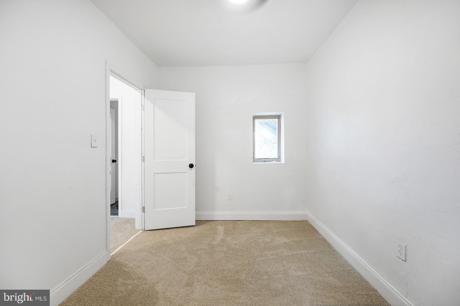 KENSINGTON - Residential