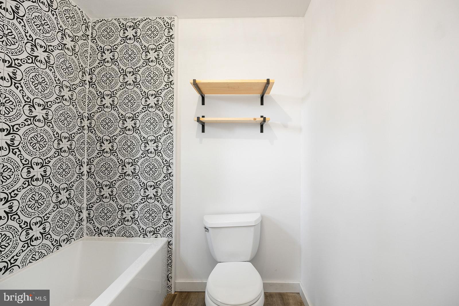 KENSINGTON - Residential