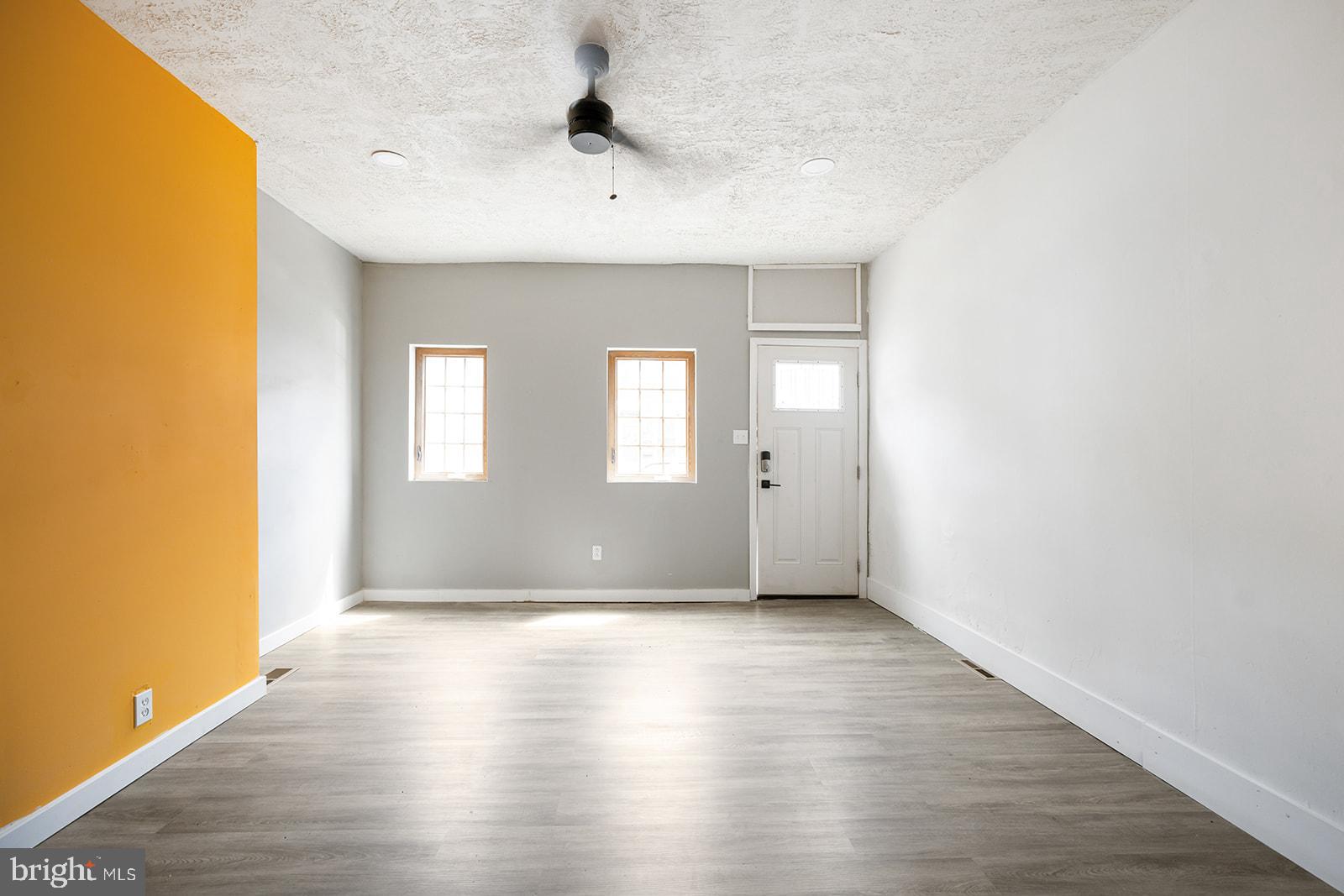 KENSINGTON - Residential