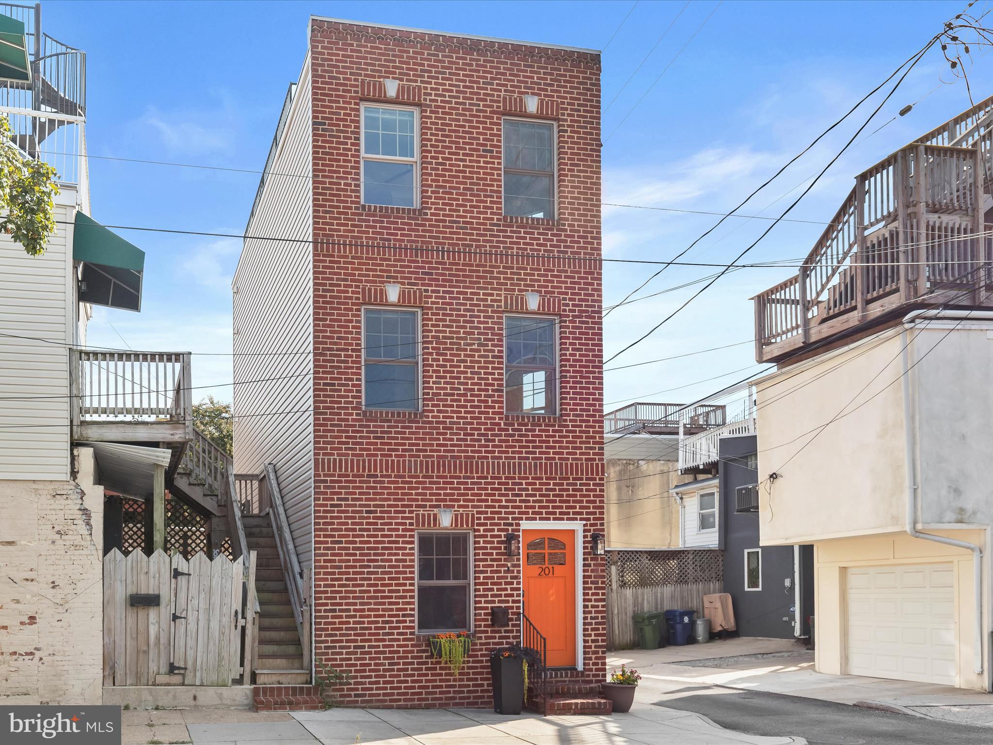201 E GITTINGS STREET