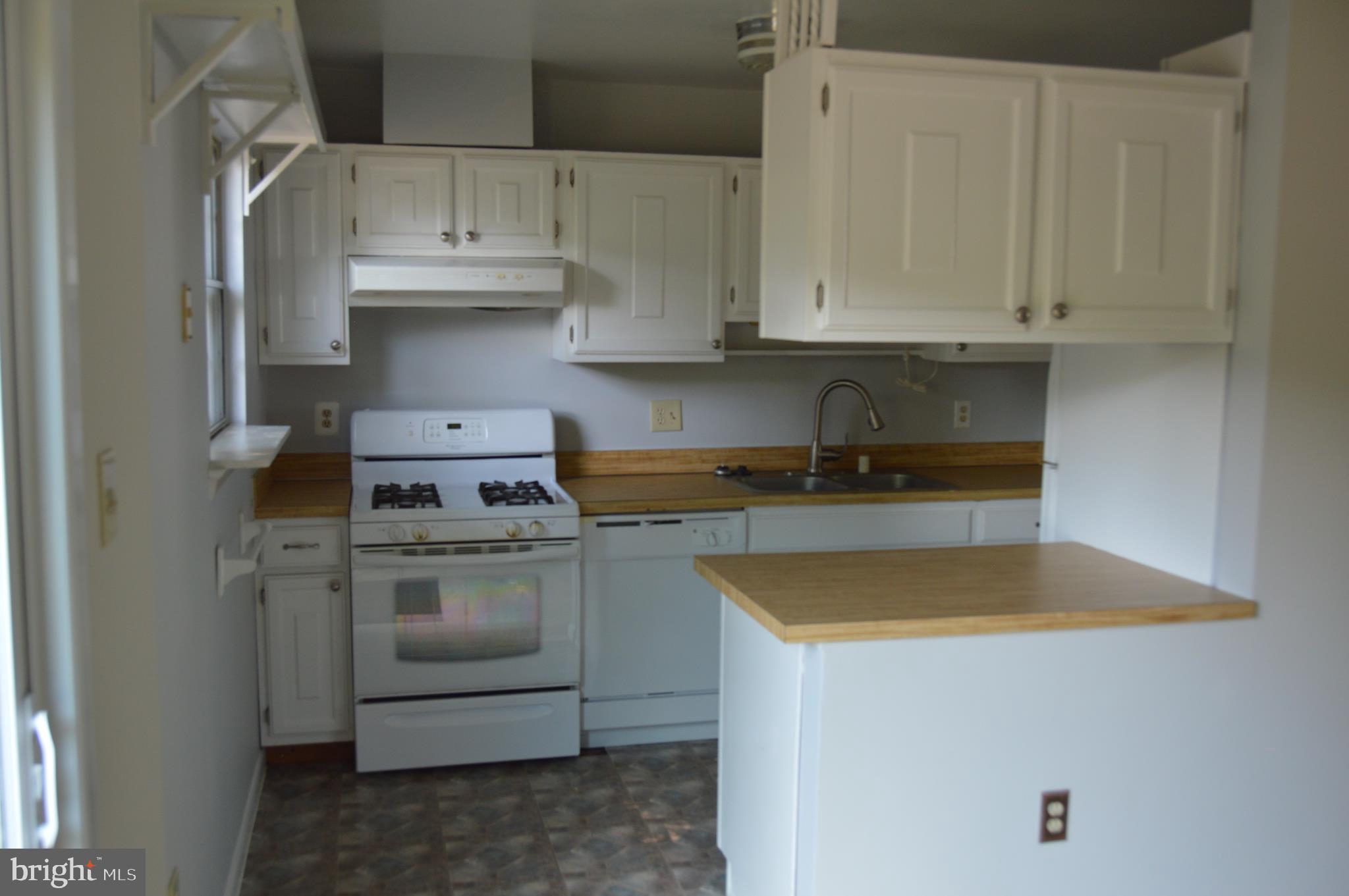 WOODBRIDGE - Residential