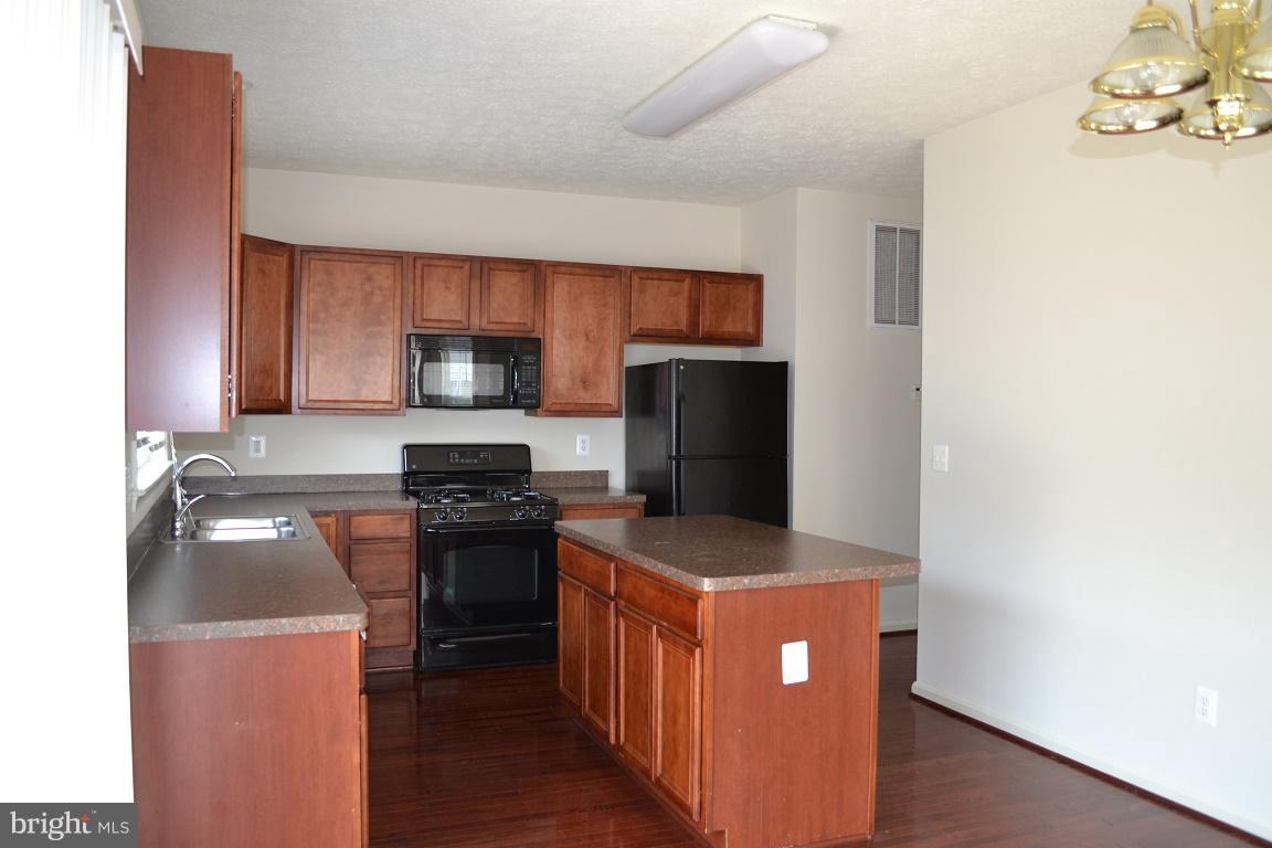 PORT AQUIA - Residential Lease