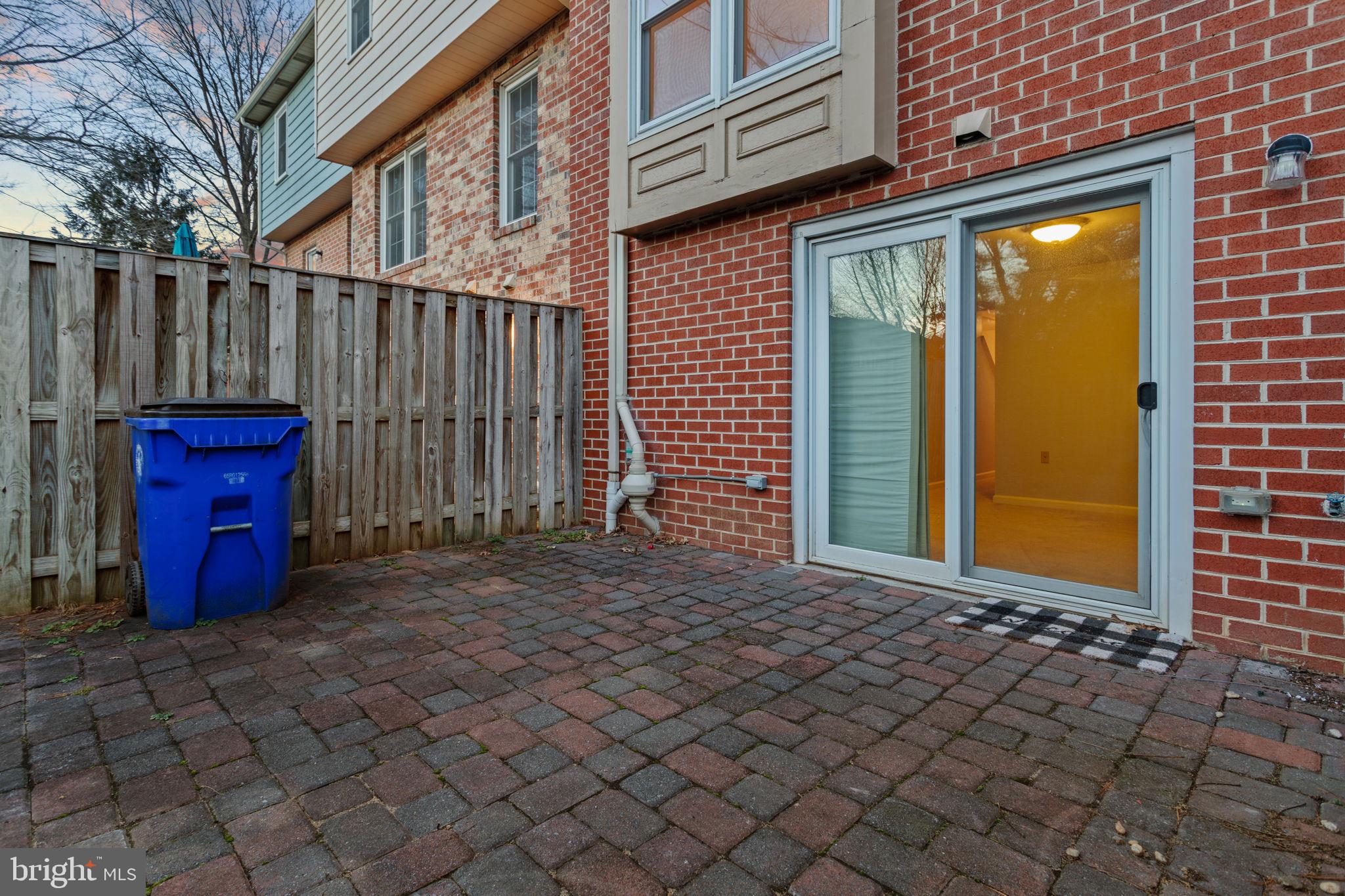 COLONY VILLAGE - Residential Lease