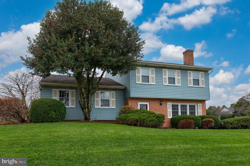 Photo of 332 FAULKNER DR, LANCASTER, PA 17601 (MLS # PALA2027822)