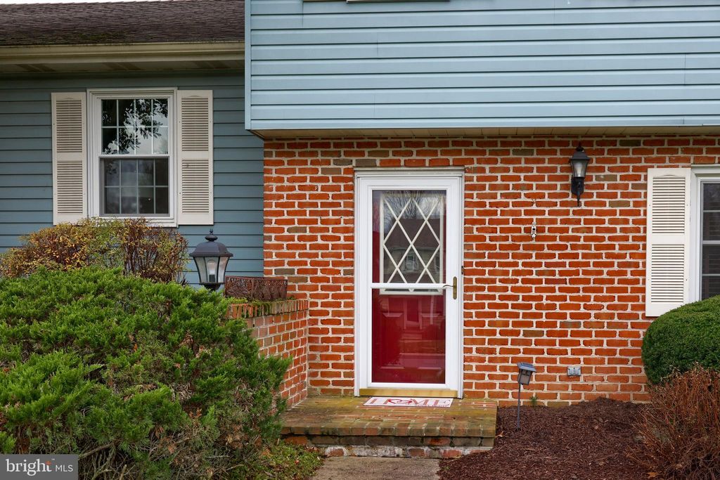 Photo of 332 FAULKNER DR, LANCASTER, PA 17601 (MLS # PALA2027822)