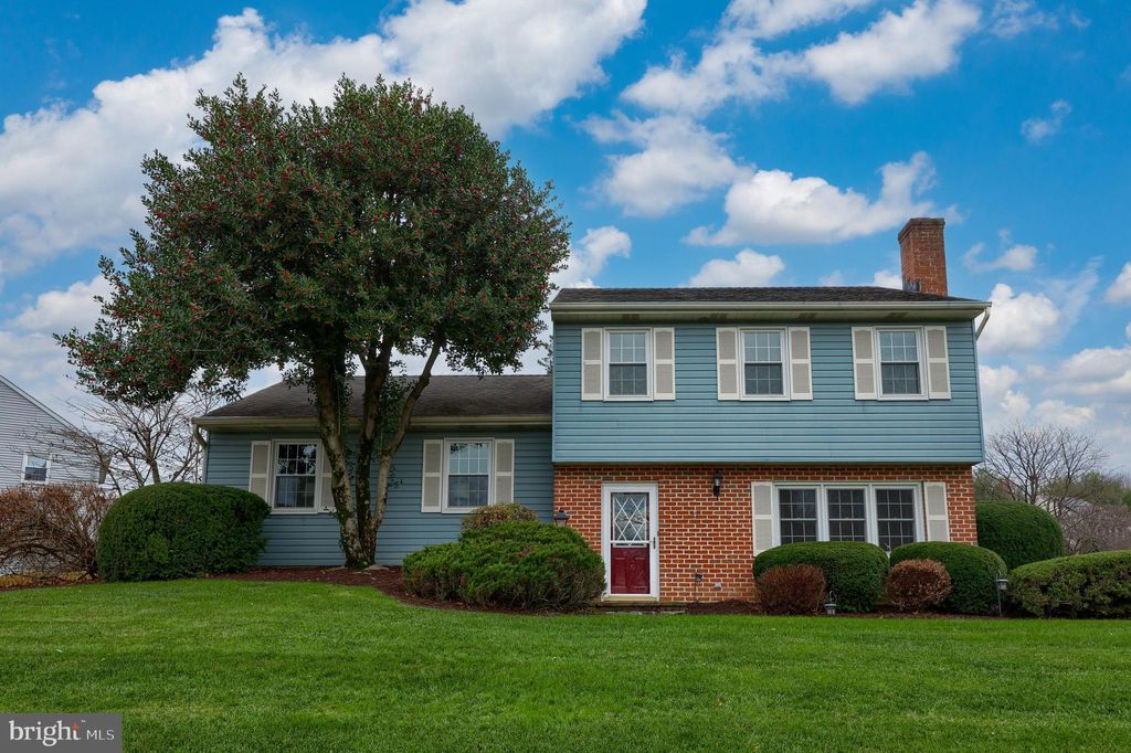 Photo of 332 FAULKNER DR, LANCASTER, PA 17601 (MLS # PALA2027822)