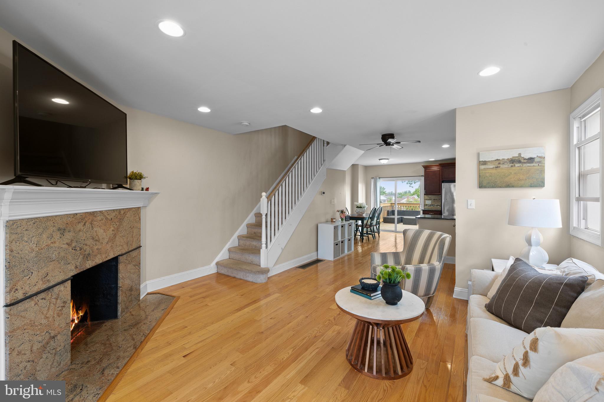 MANOA - Residential