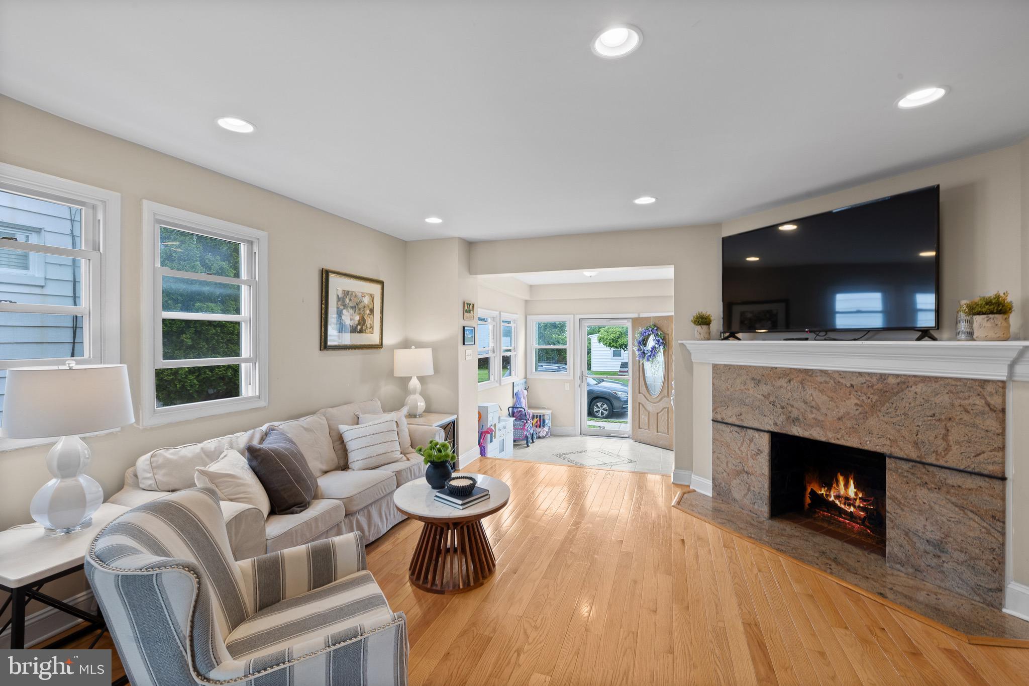 MANOA - Residential