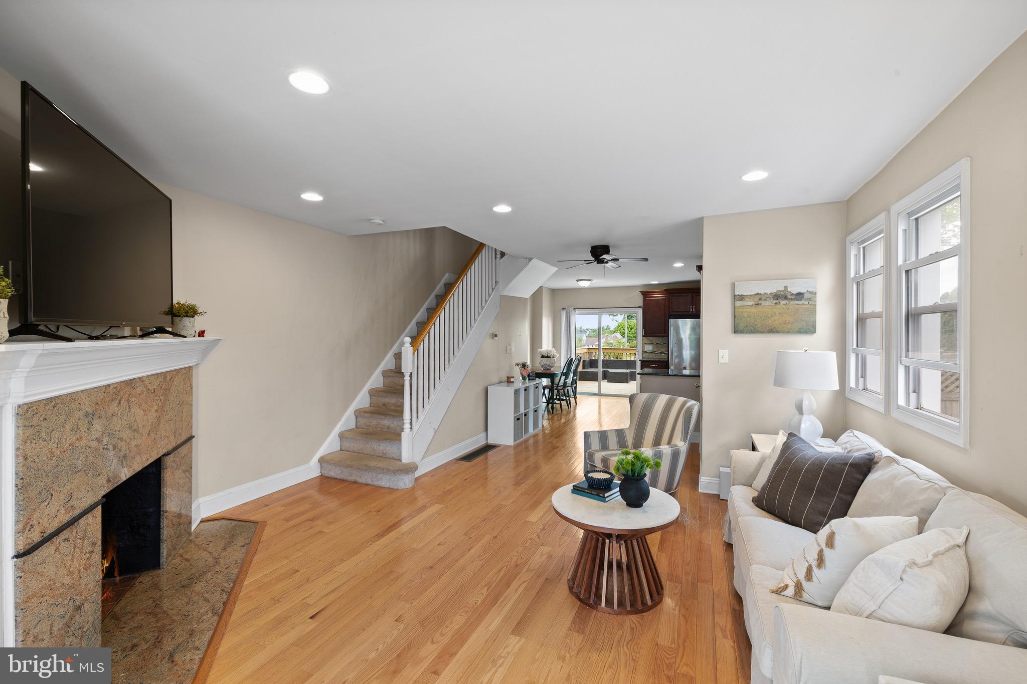 MANOA - Residential