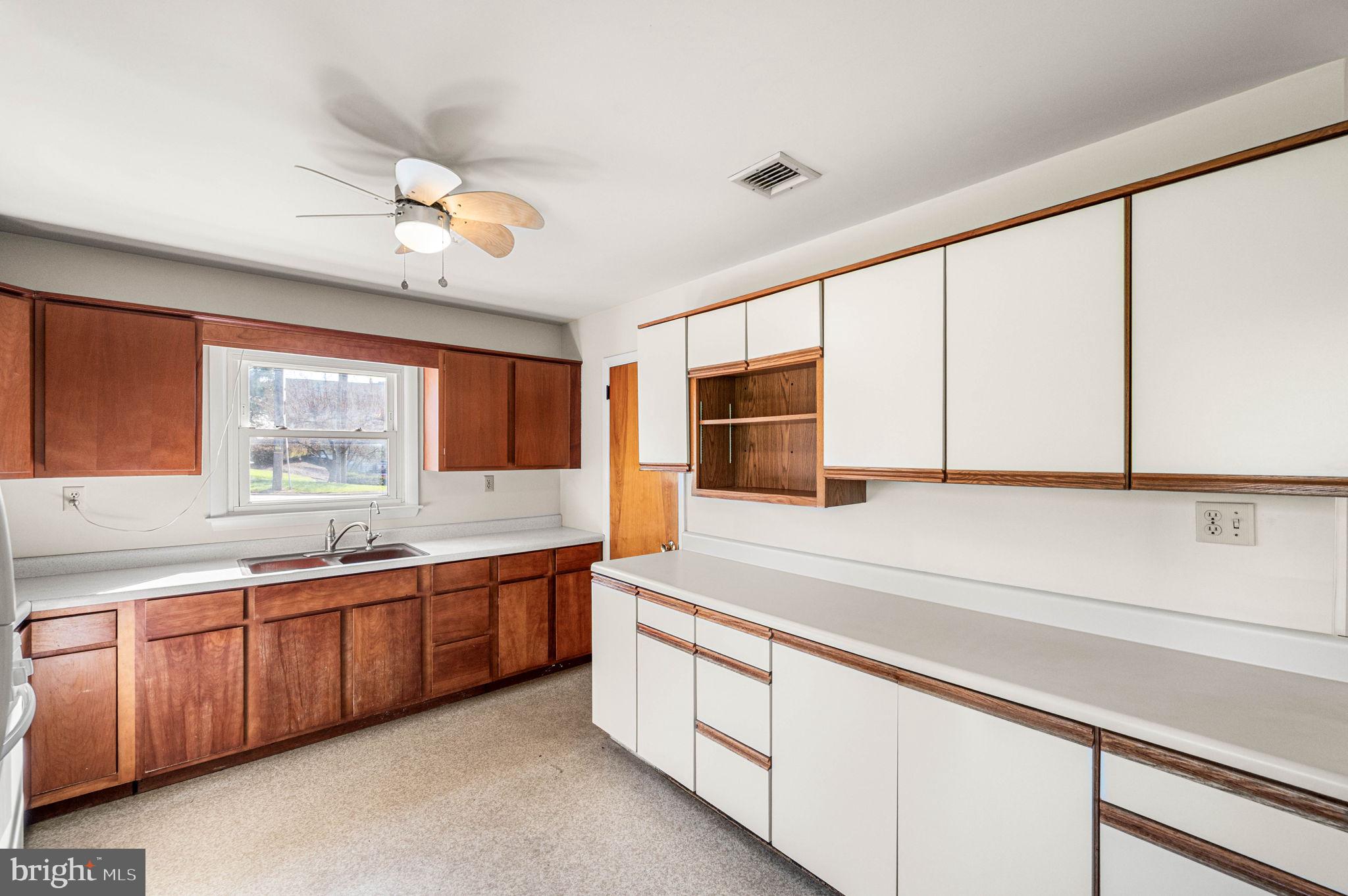 HONEY BROOK MANOR - Residential