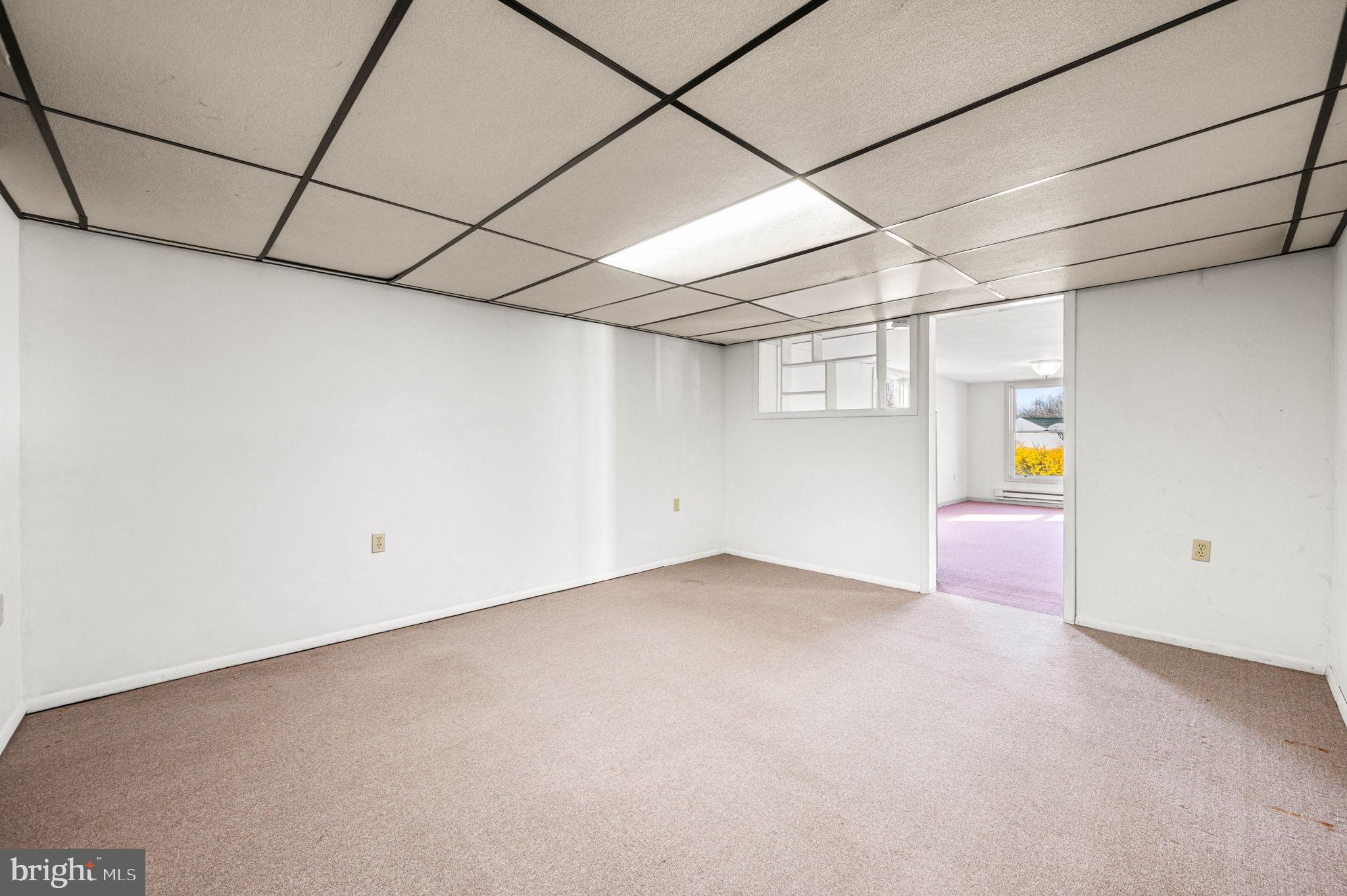 HONEY BROOK MANOR - Residential