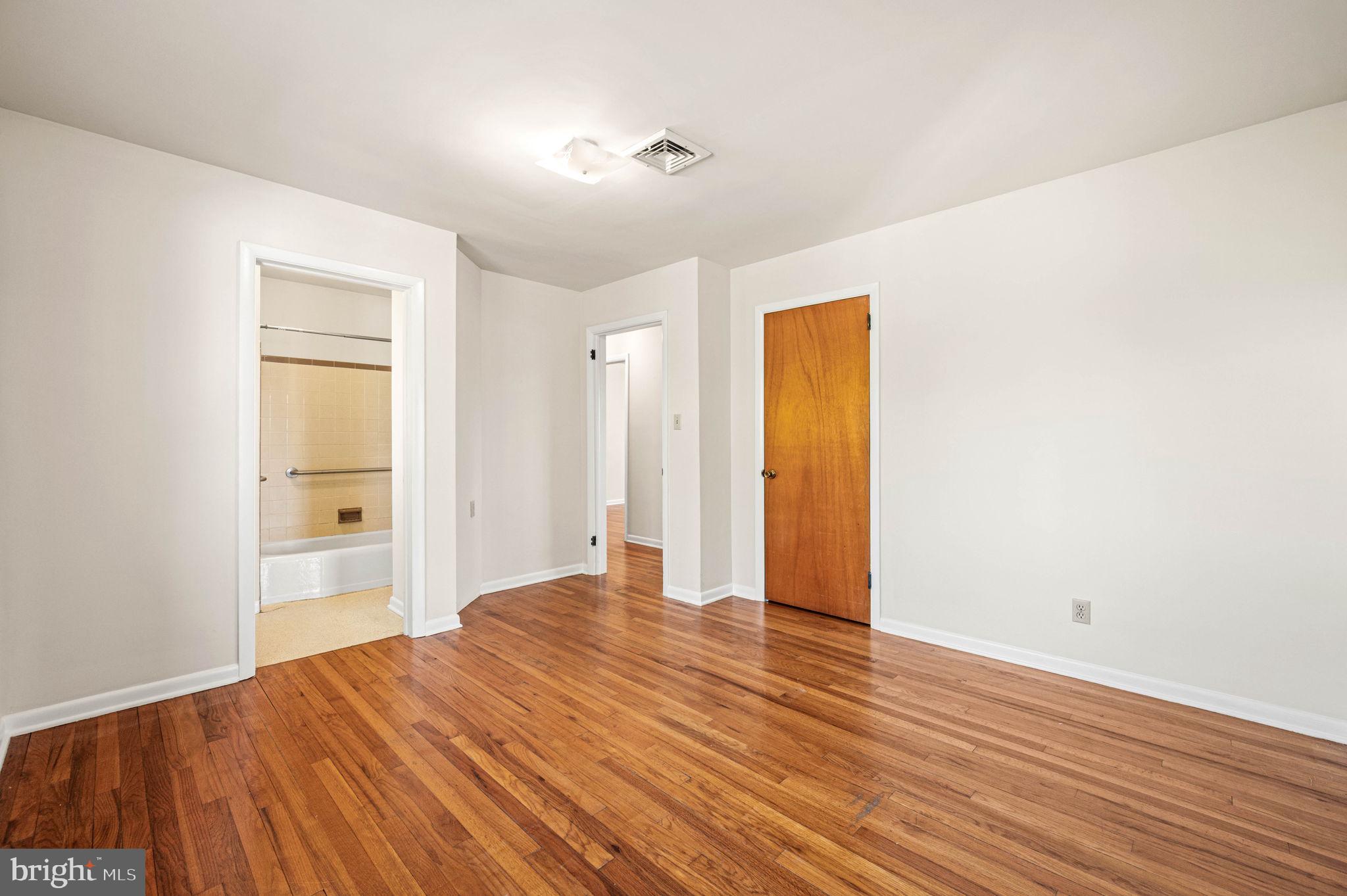 HONEY BROOK MANOR - Residential