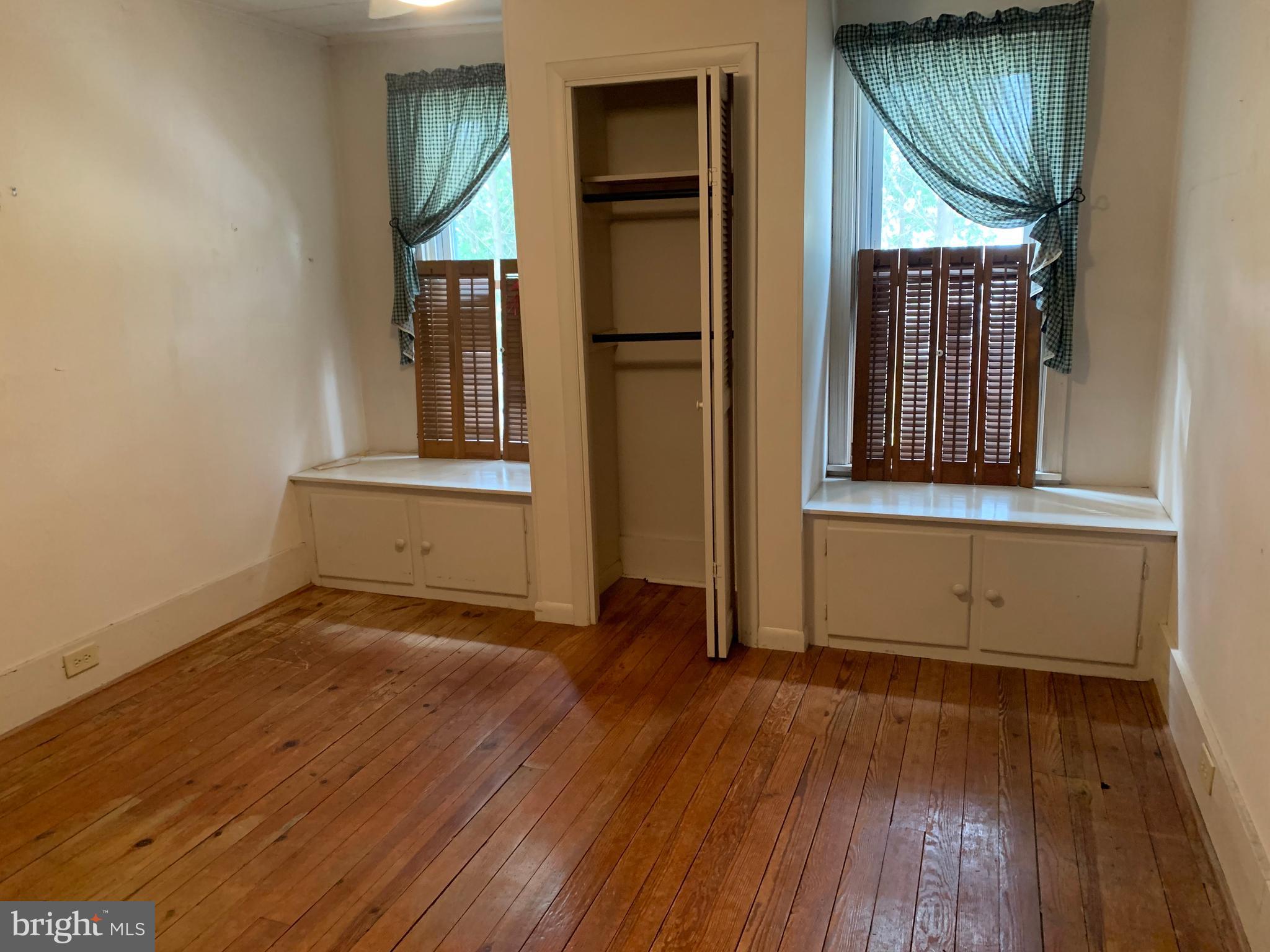 NEWVILLE BOROUGH - Residential