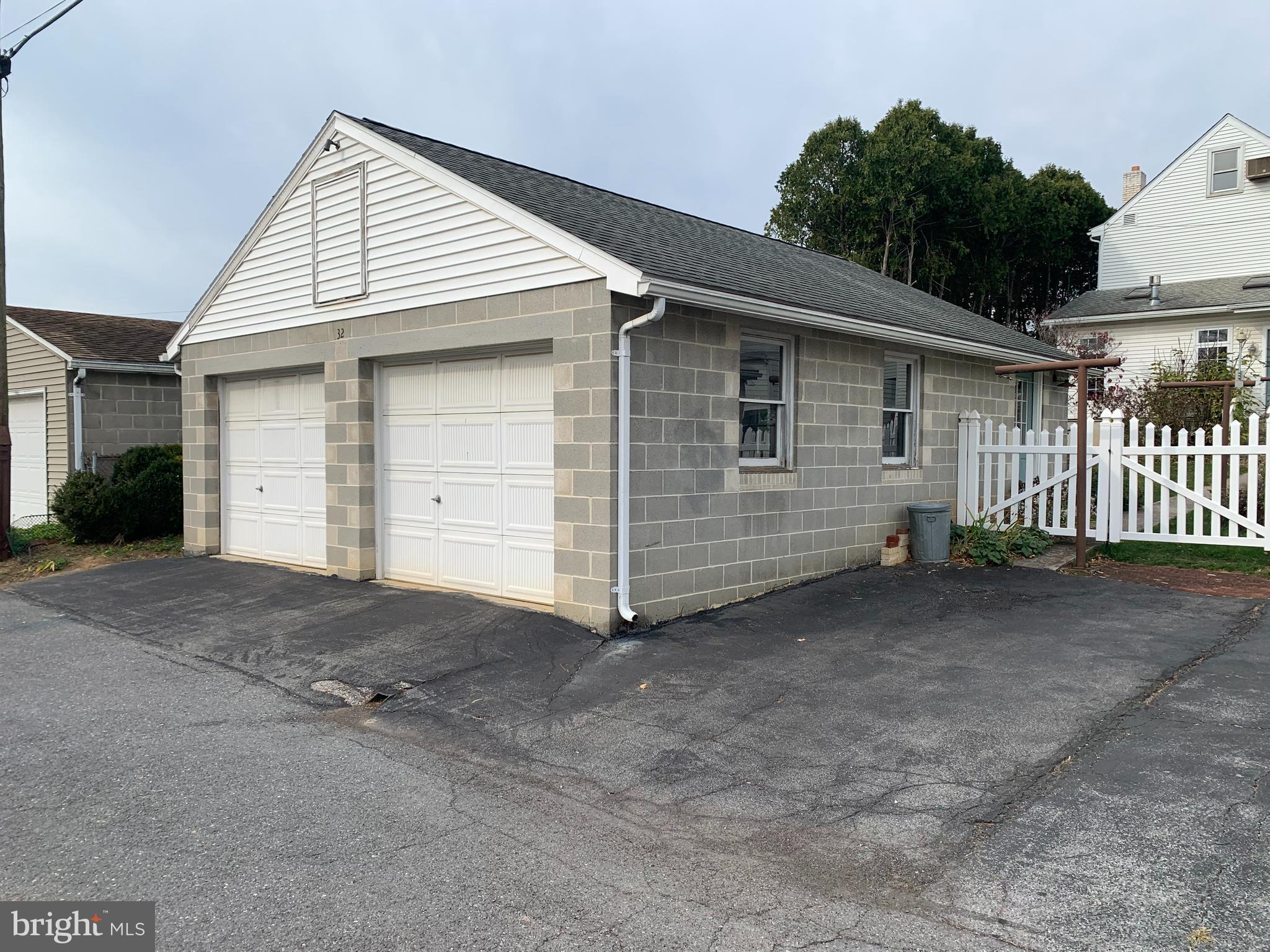 NEWVILLE BOROUGH - Residential