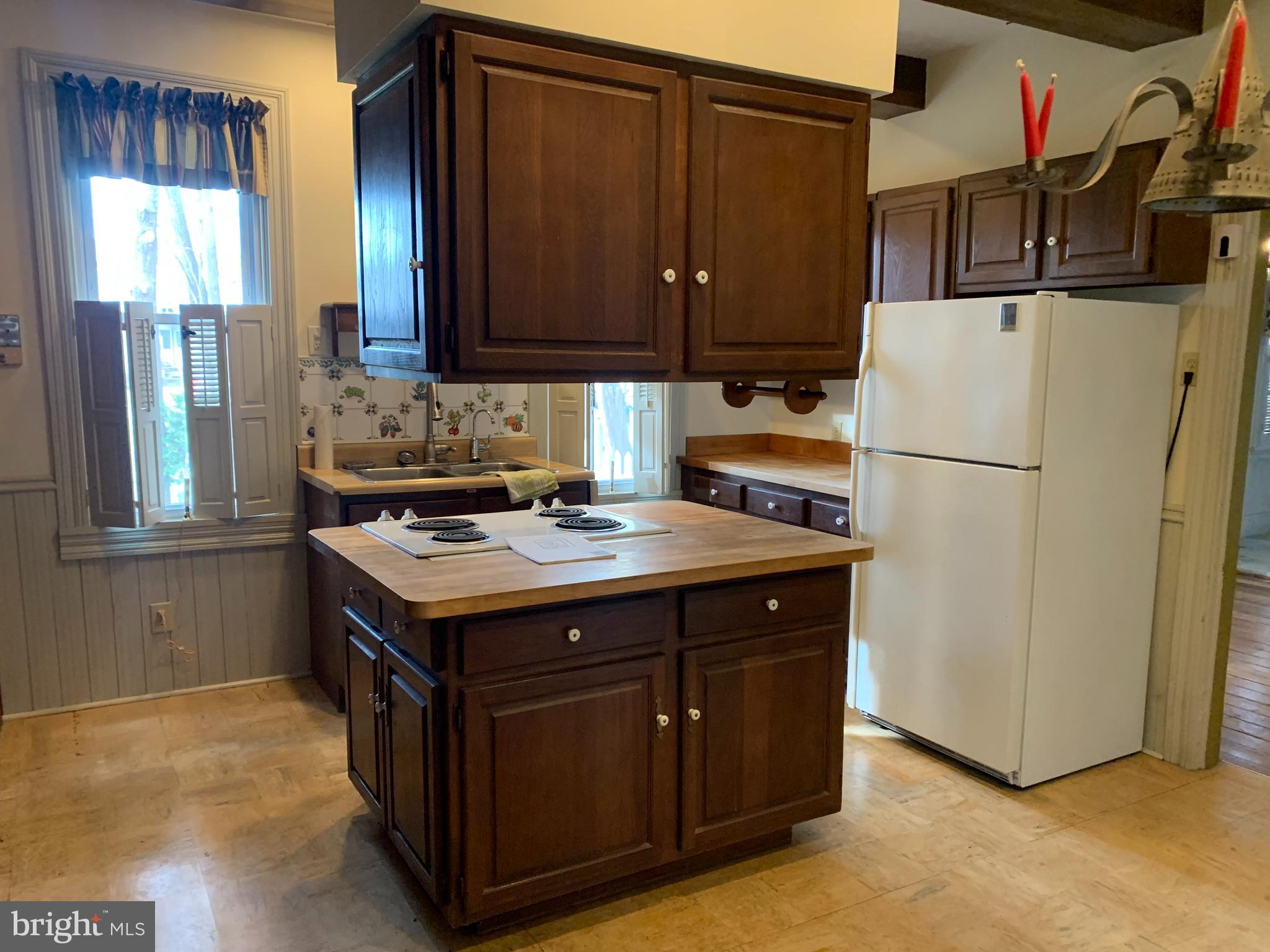 NEWVILLE BOROUGH - Residential