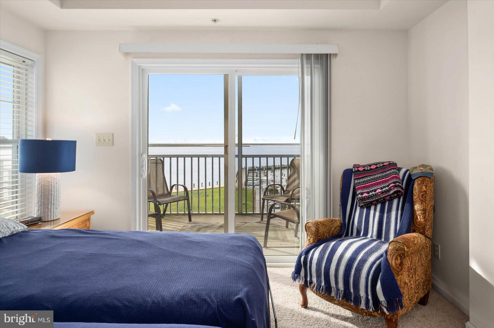 HARBOUR LIGHT CONDOS - Residential