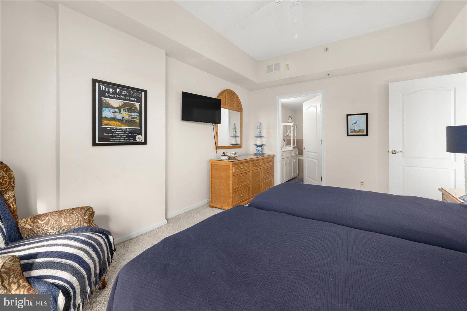 HARBOUR LIGHT CONDOS - Residential