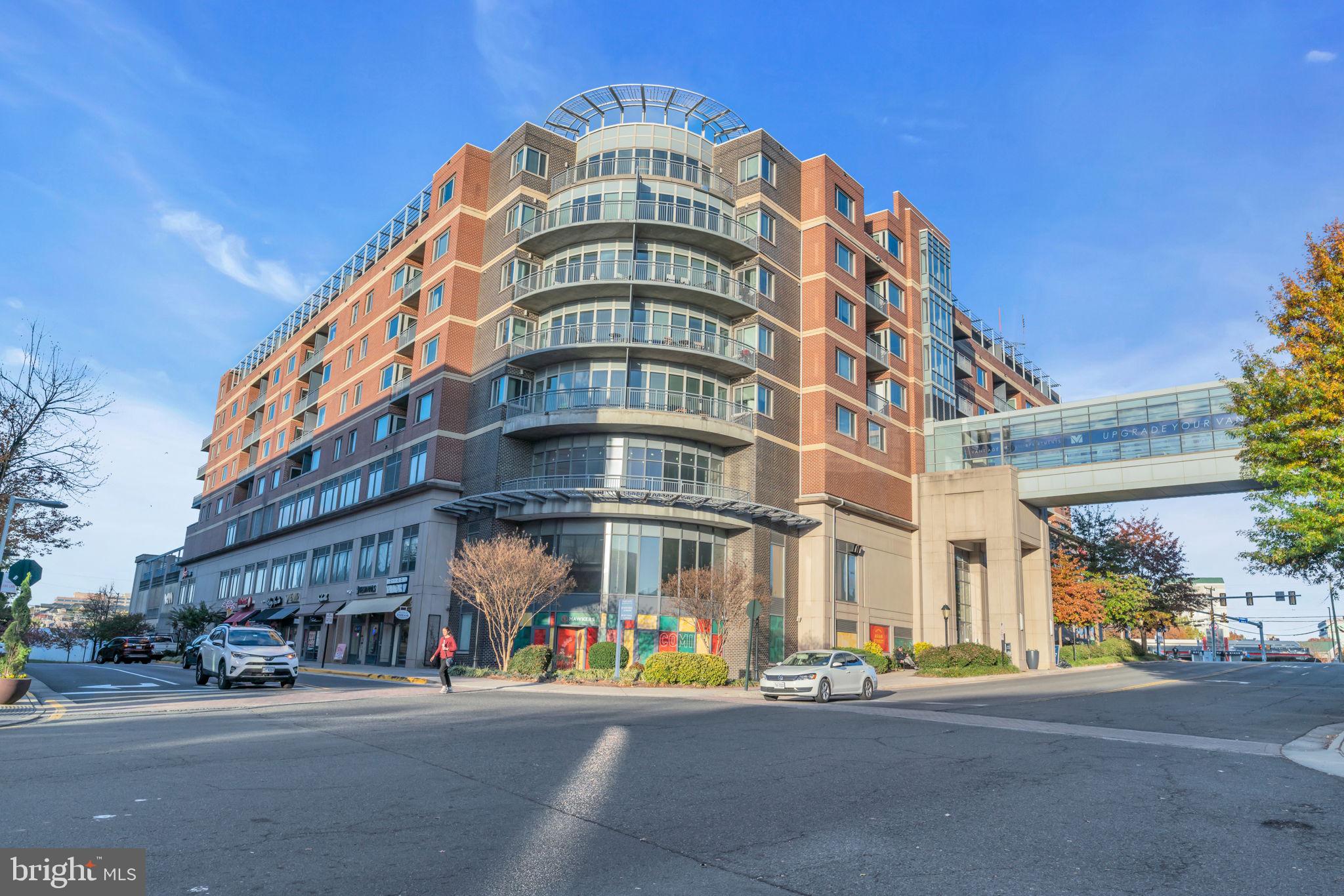 MOSAIC AT MERRIFIELD - Residential