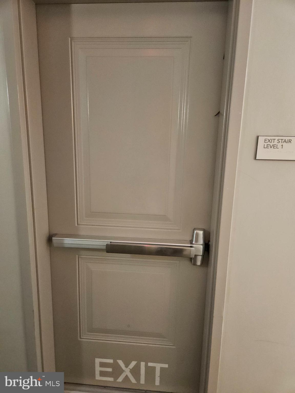 MOSAIC AT MERRIFIELD - Residential