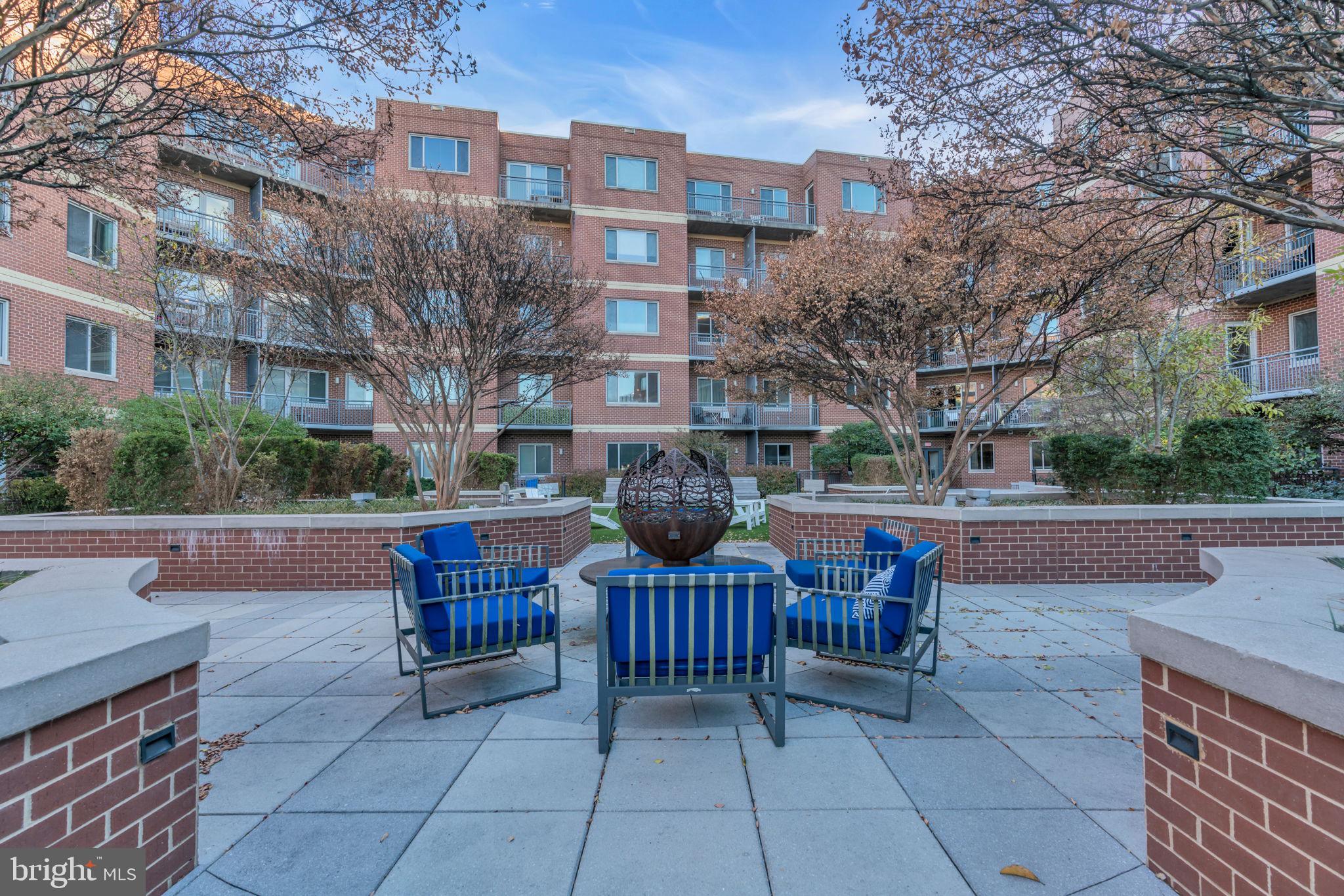 MOSAIC AT MERRIFIELD - Residential