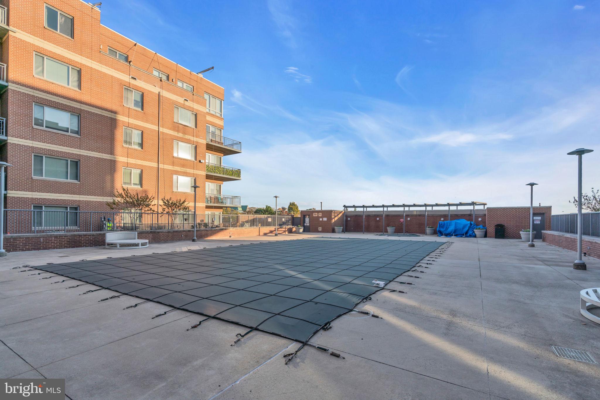 MOSAIC AT MERRIFIELD - Residential