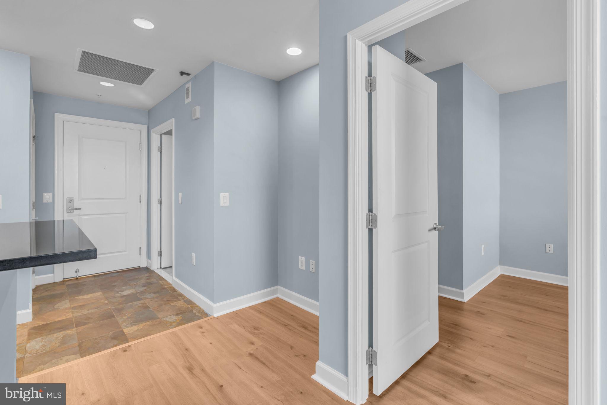 MOSAIC AT MERRIFIELD - Residential