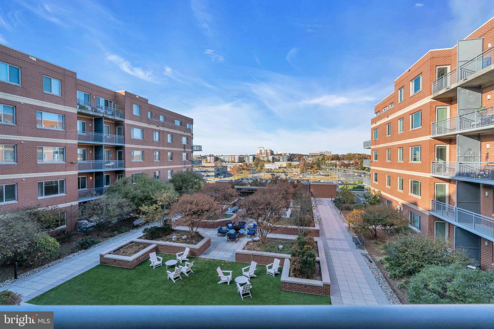 MOSAIC AT MERRIFIELD - Residential