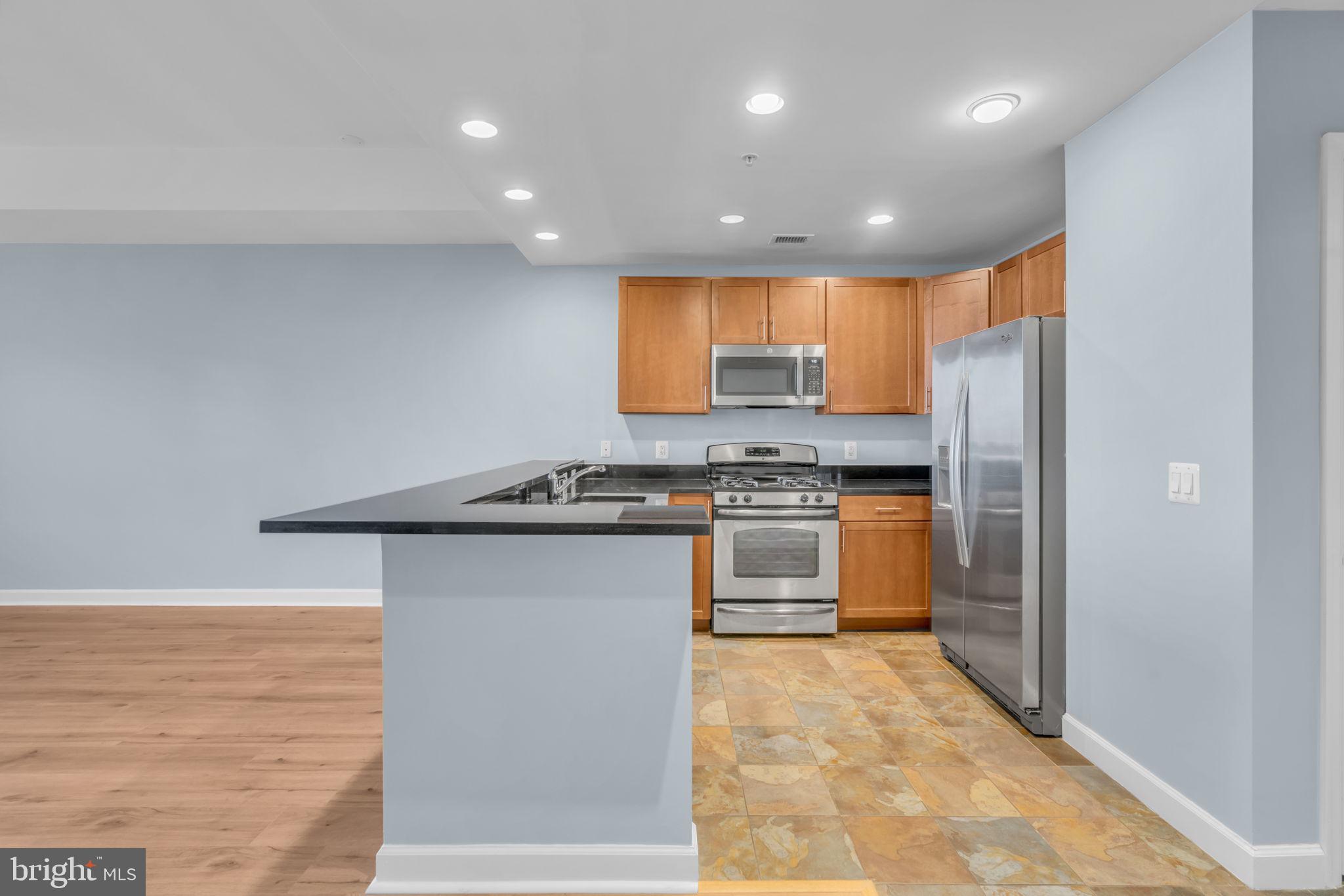 MOSAIC AT MERRIFIELD - Residential