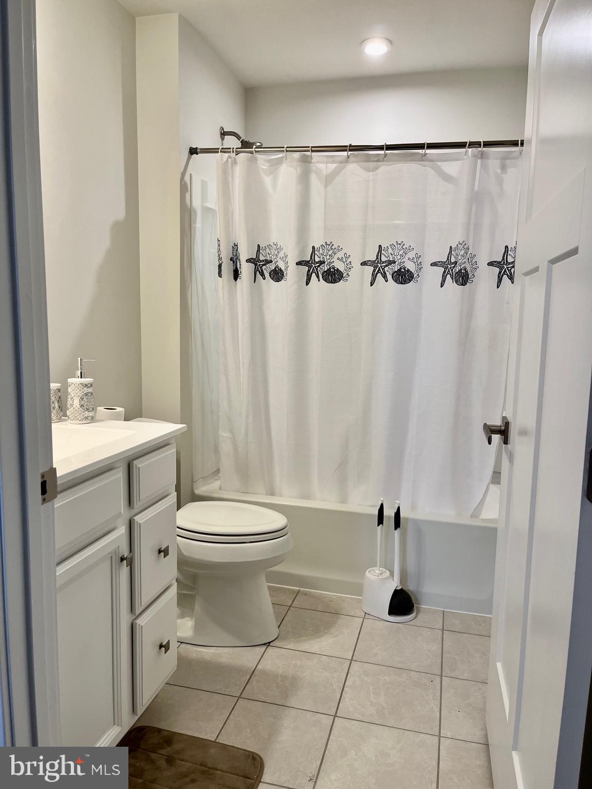 WESTTOWN VILLAGE - Residential Lease