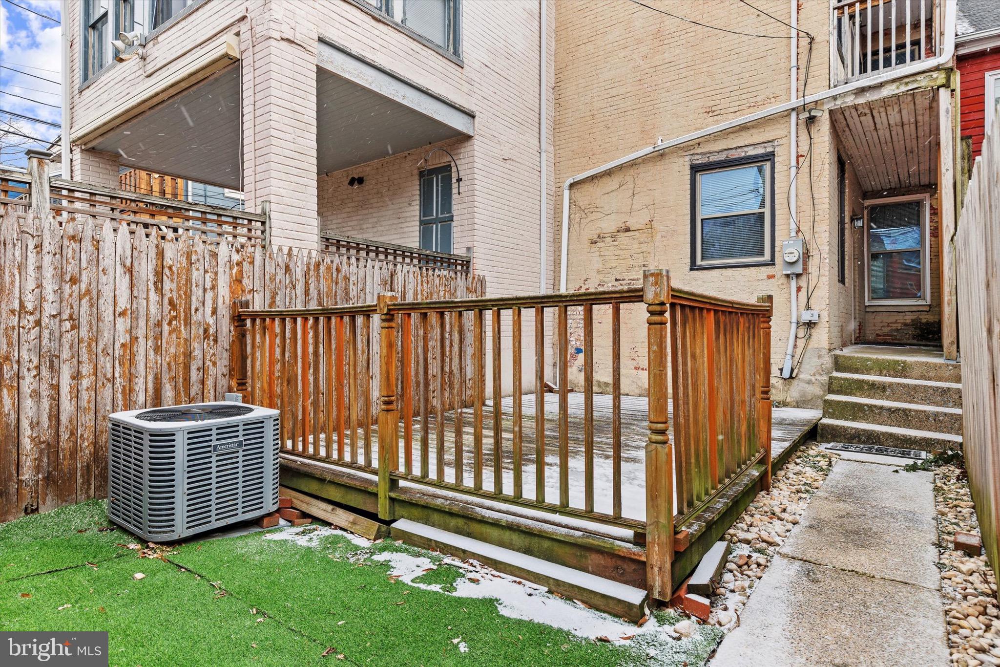 FOX RIDGE - Residential