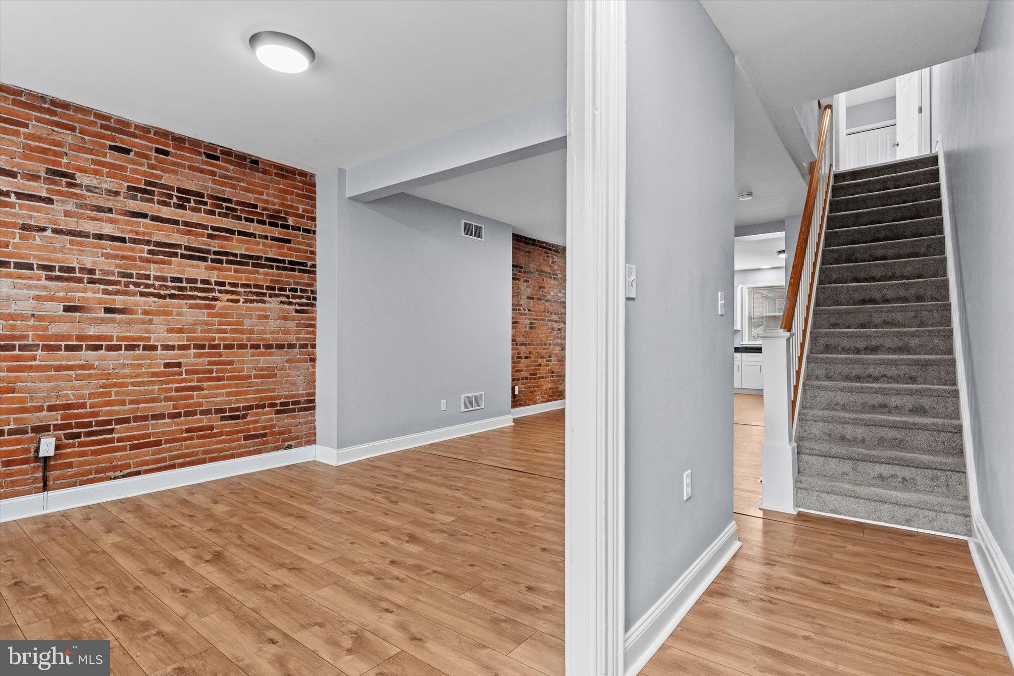 FOX RIDGE - Residential