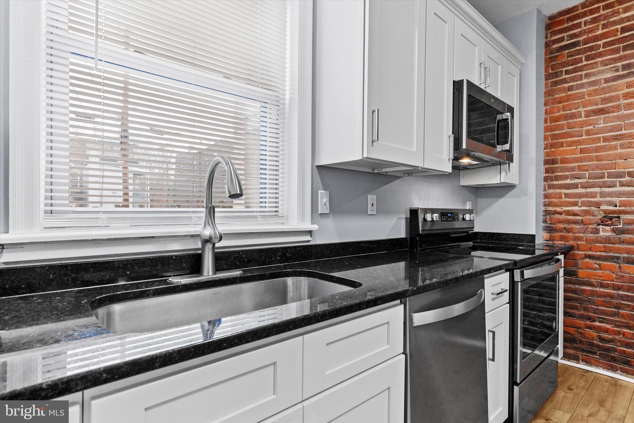 FOX RIDGE - Residential