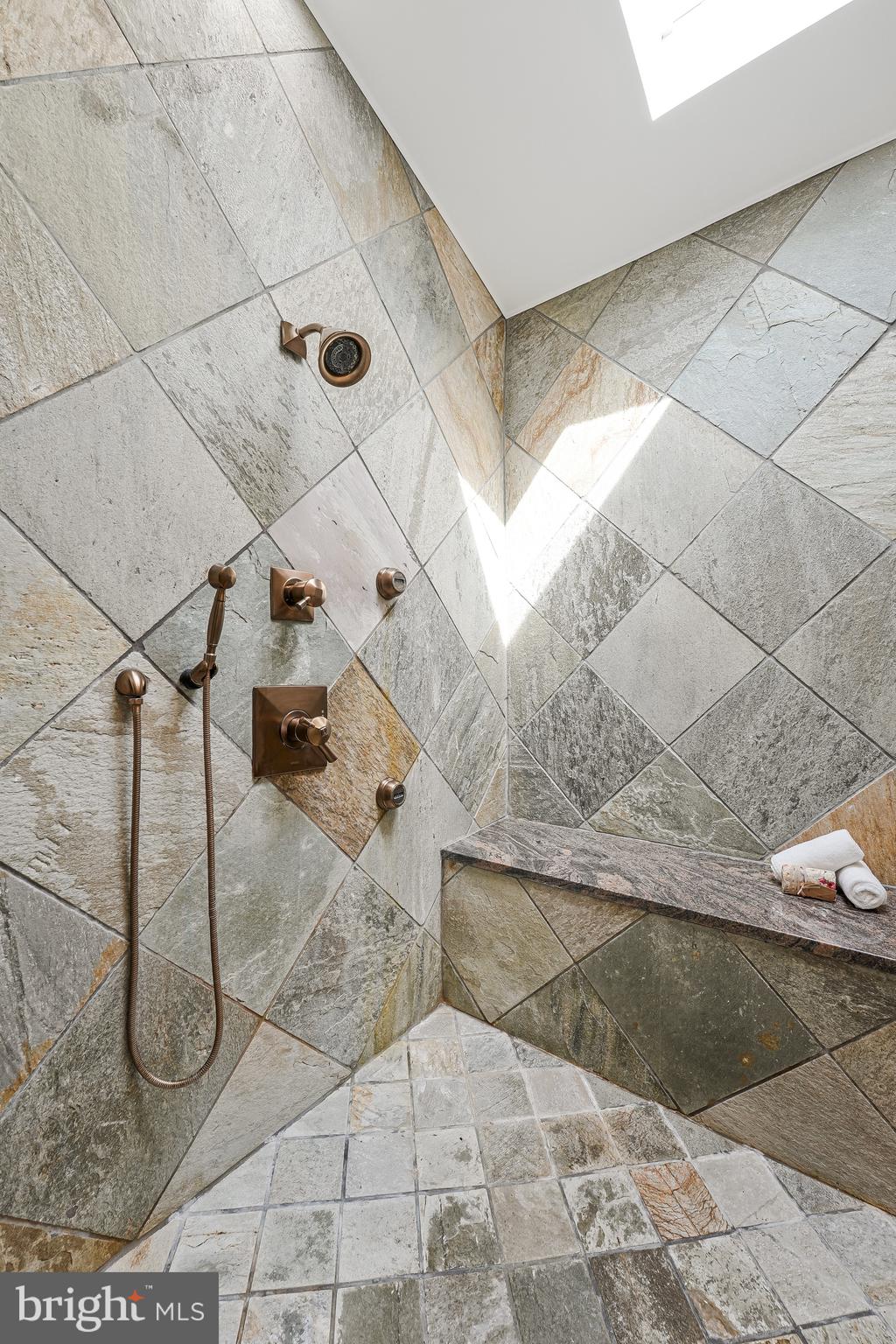 CEDAR RUN - Residential