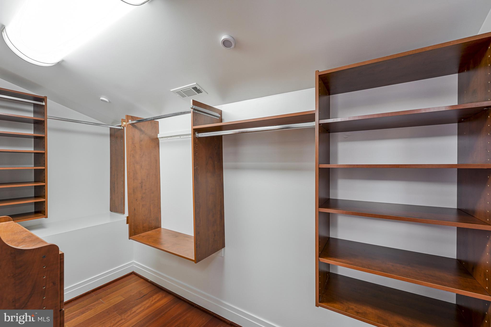 CEDAR RUN - Residential