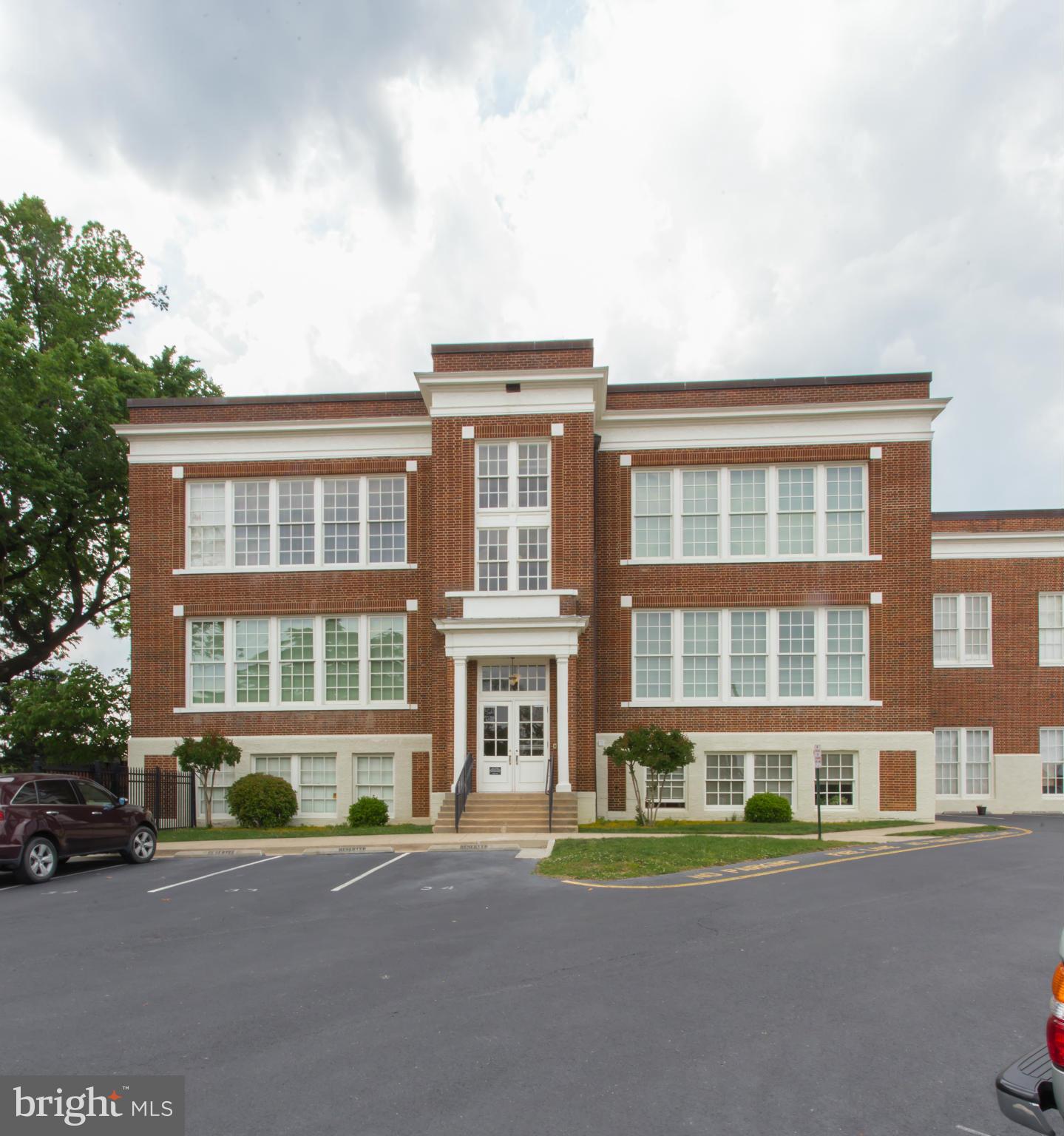 MAURY COMMONS - Residential