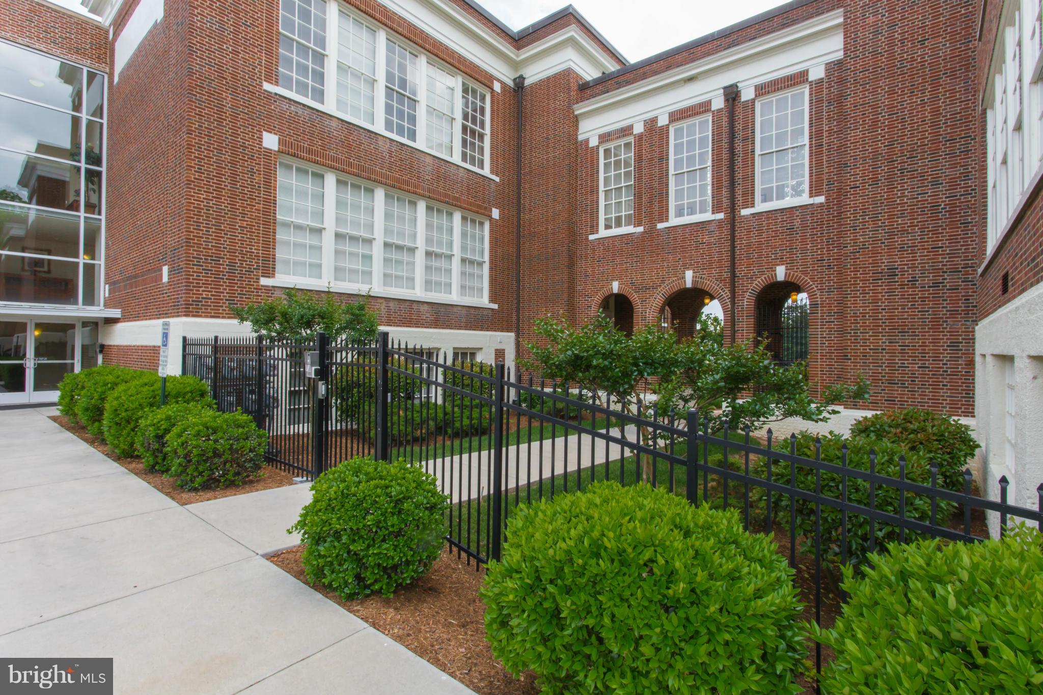 MAURY COMMONS - Residential