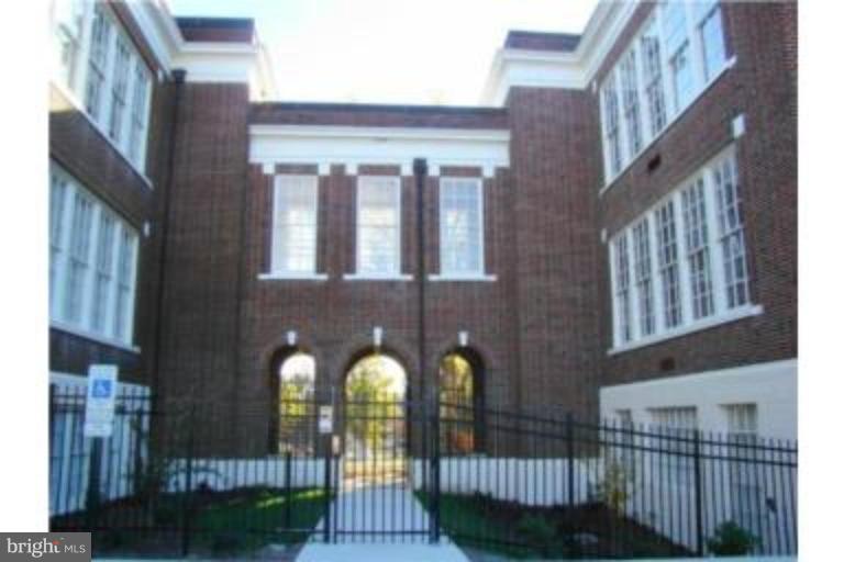 MAURY COMMONS - Residential