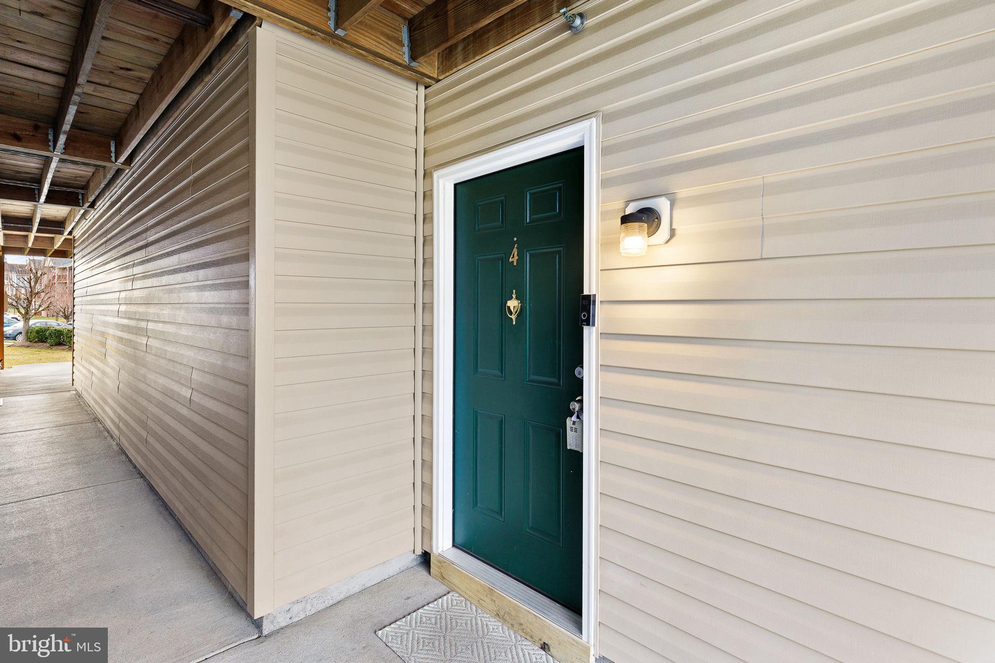 PARKVIEW CONDOMINIUMS - Residential