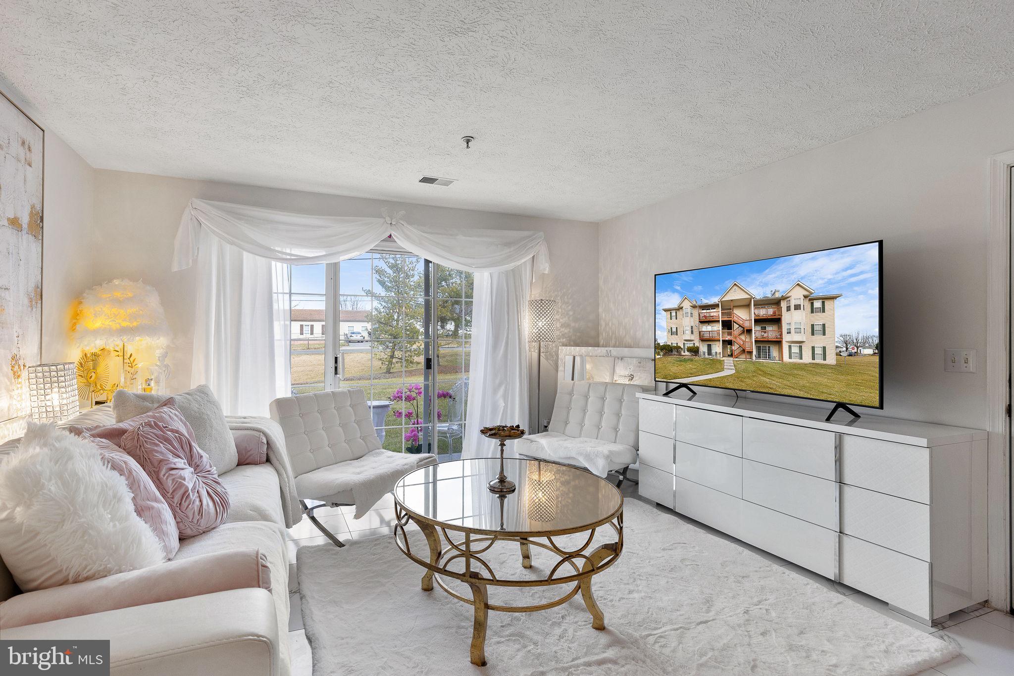 PARKVIEW CONDOMINIUMS - Residential