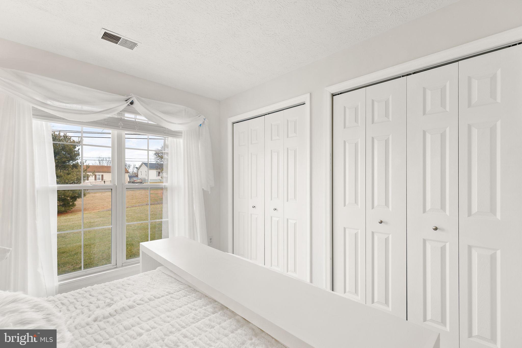 PARKVIEW CONDOMINIUMS - Residential