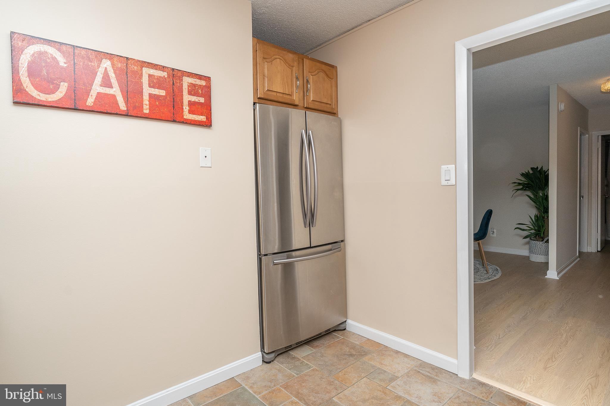 PROMENADE TOWERS - Residential