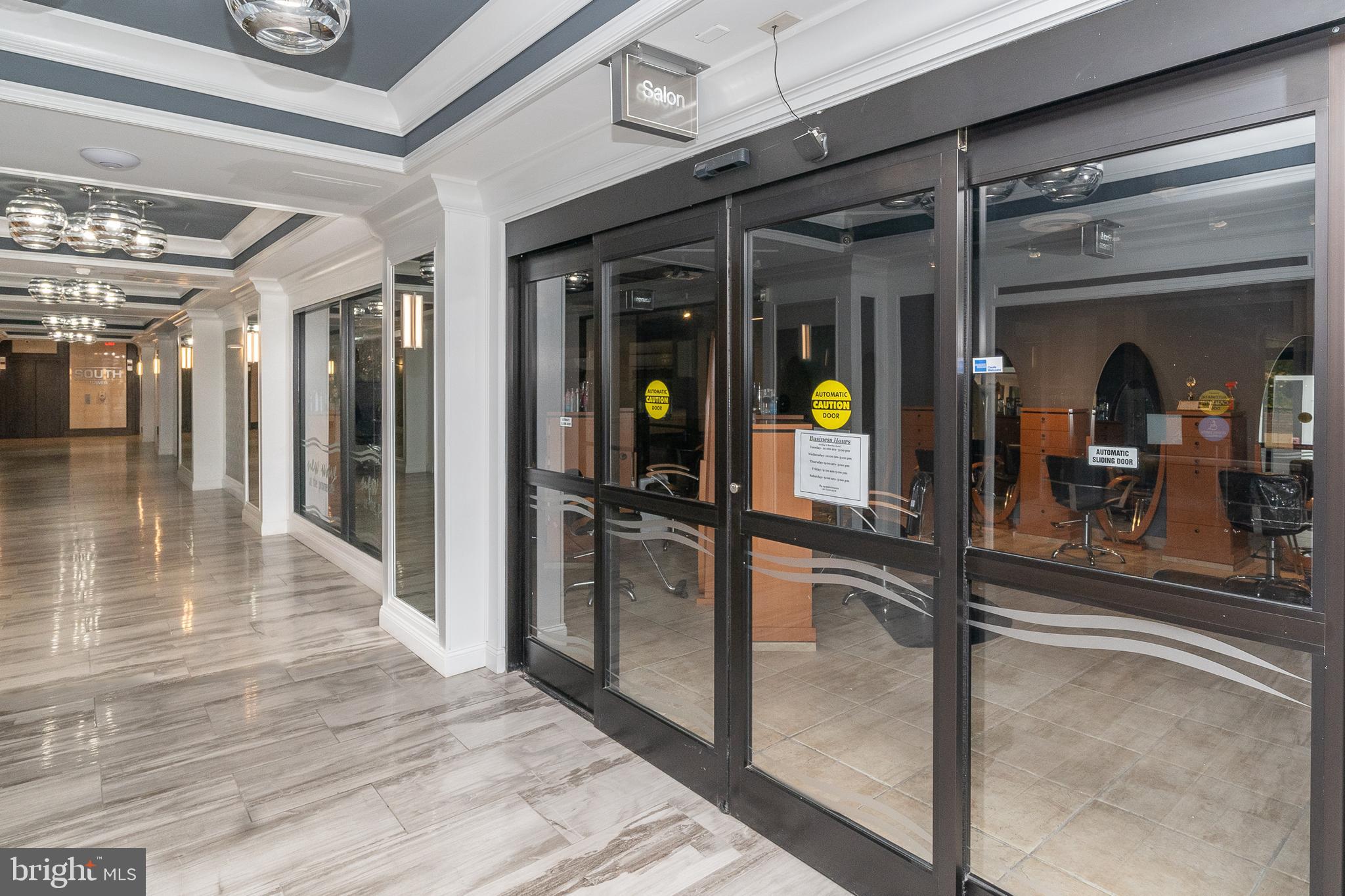 PROMENADE TOWERS - Residential