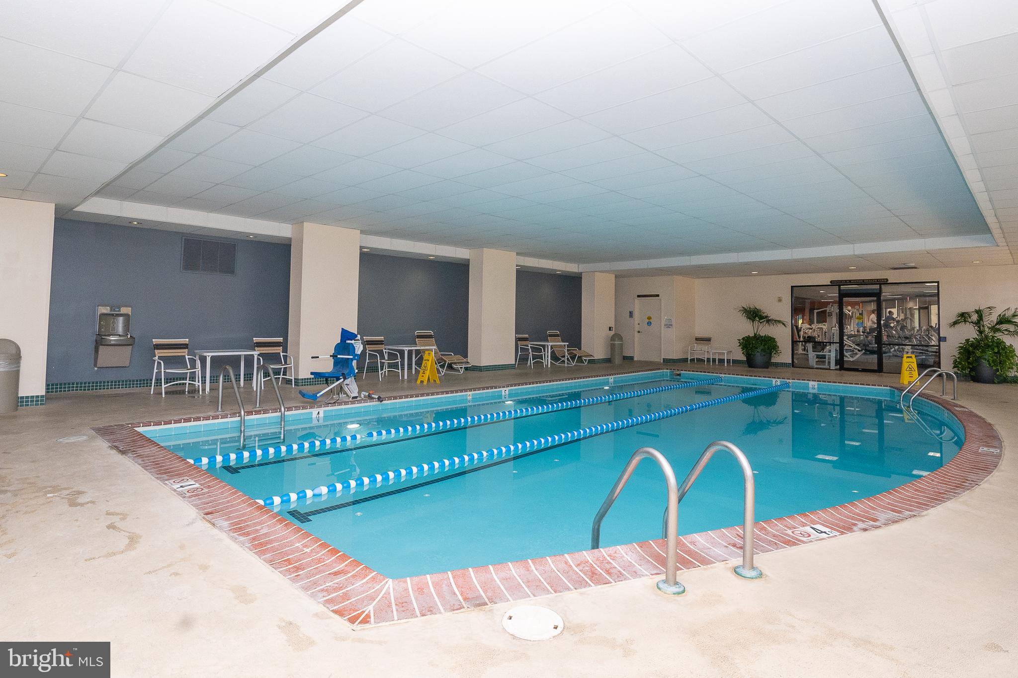 PROMENADE TOWERS - Residential