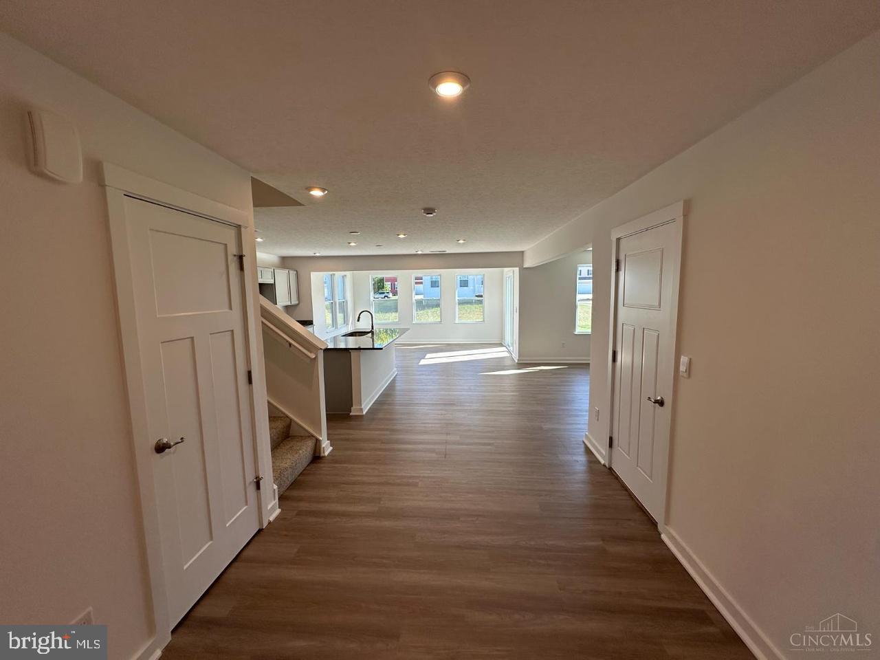 HUNTWELL WEST - Residential