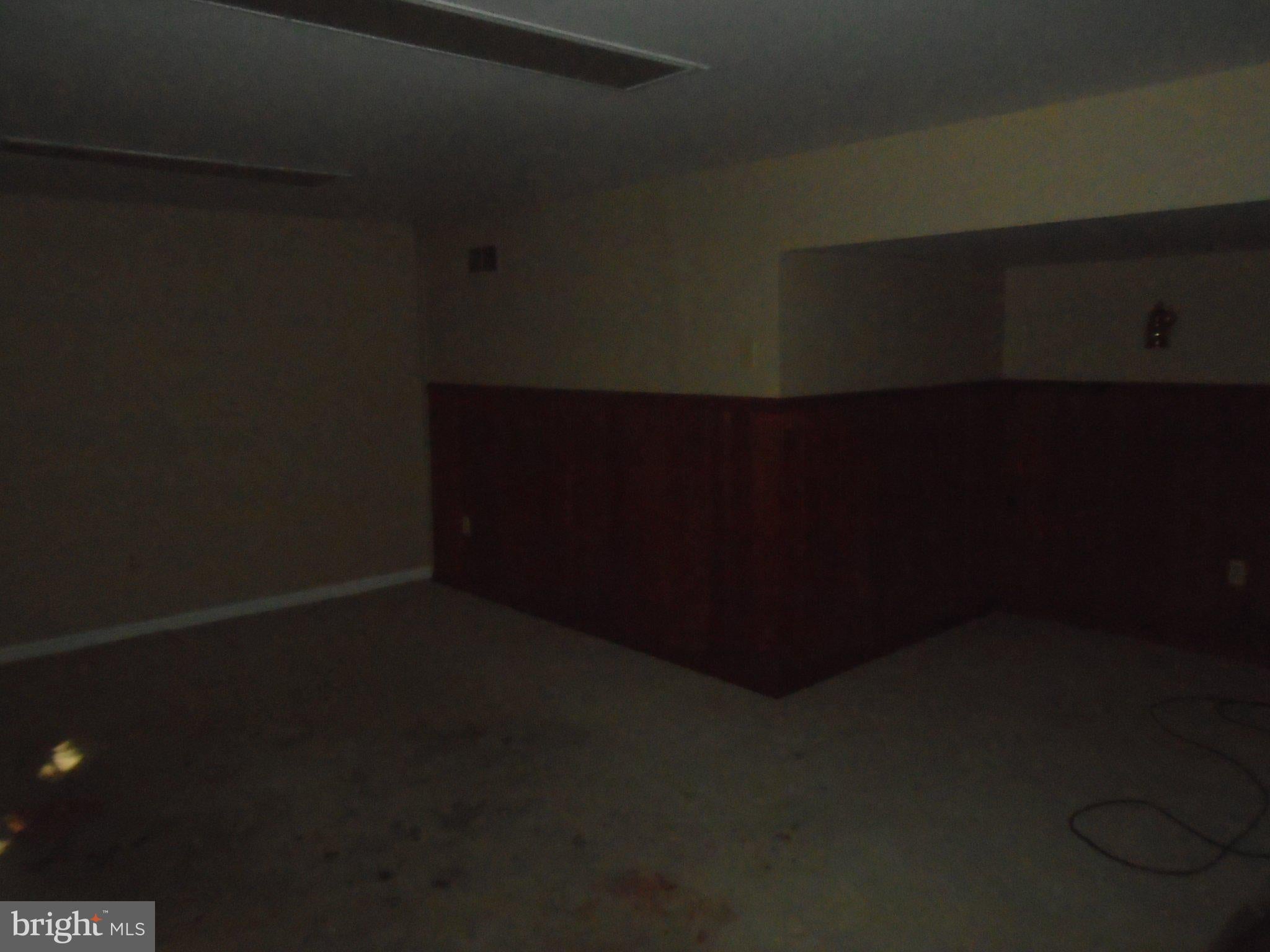 6510 IVY HILL DRIVE