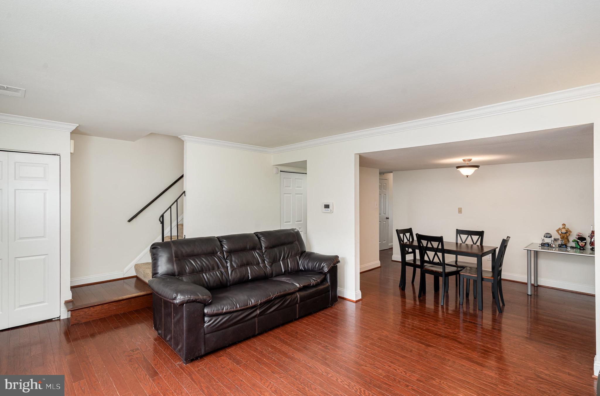 1029 THOMAS JEFFERSON PLACE