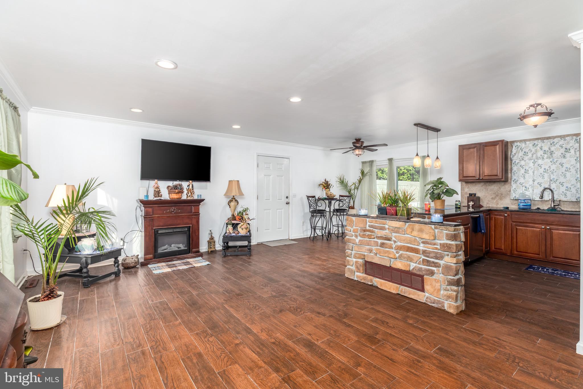 SUMTER POINT - Residential